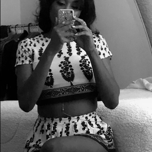 2 Piece Set - Picture 7 of 7